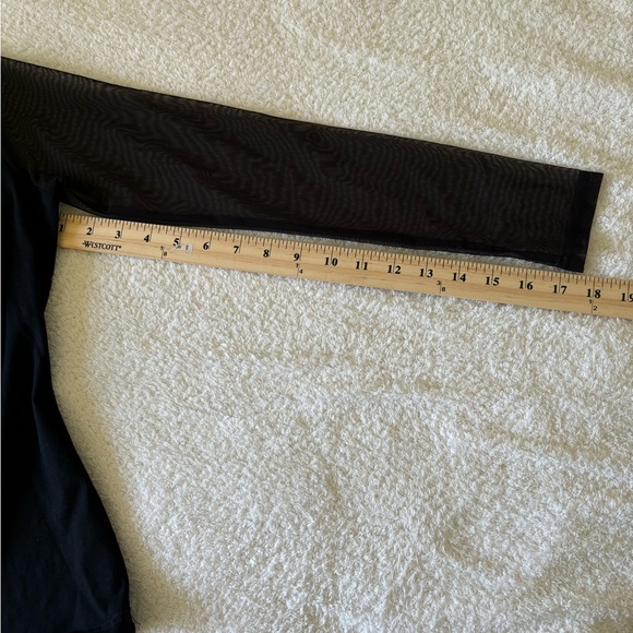 Women’s Black Mesh Long Sleeve Blouse Size Medium - Picture 9 of 13